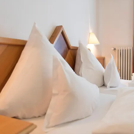 Otel Post 4*