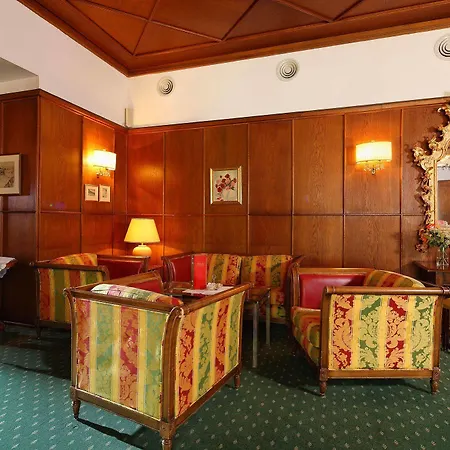 Otel Post 4*